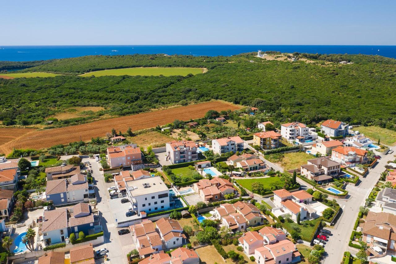 Villa Helena Banjole Bagian luar foto